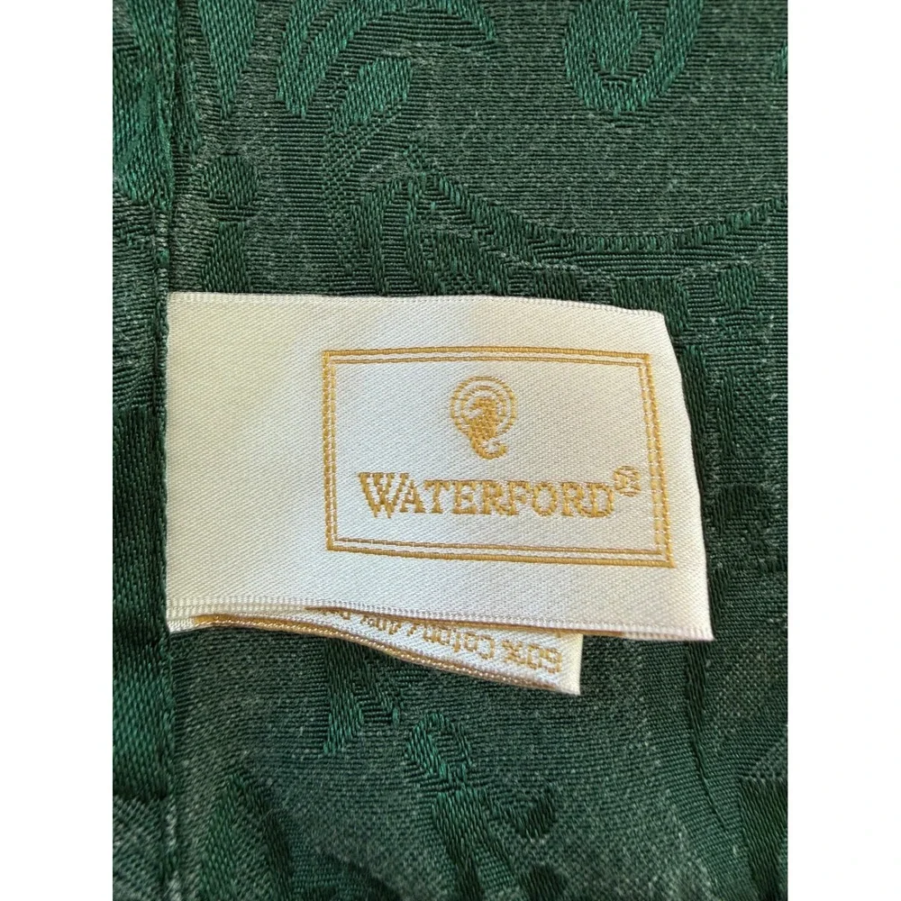 Vintage Waterford Green Damask Napkins  Set of 7 Holiday Christmas Dinner 18